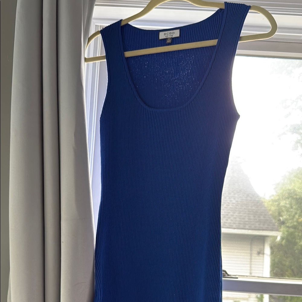 BCBG Vibrant Blue Sleeveless Dress midi dress size Medium